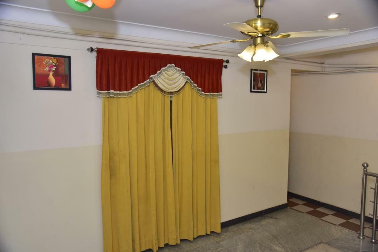Raj Residency Hotel Mysore Eksteriør billede